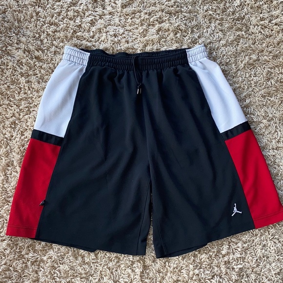 Nike | Shorts | Nike Mens Shorts Size 